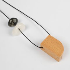 Siyah İpek İpli ''Tahtaya Vur'' Kolye 3