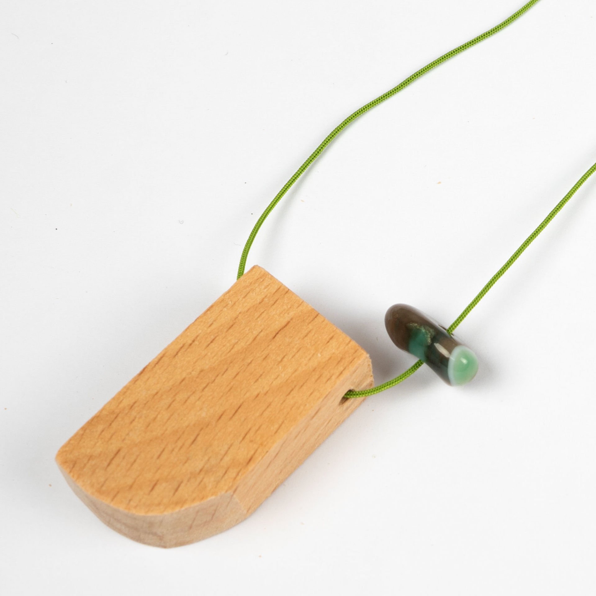 Yeşil İpek İpli ''Tahtaya Vur'' Kolye 4