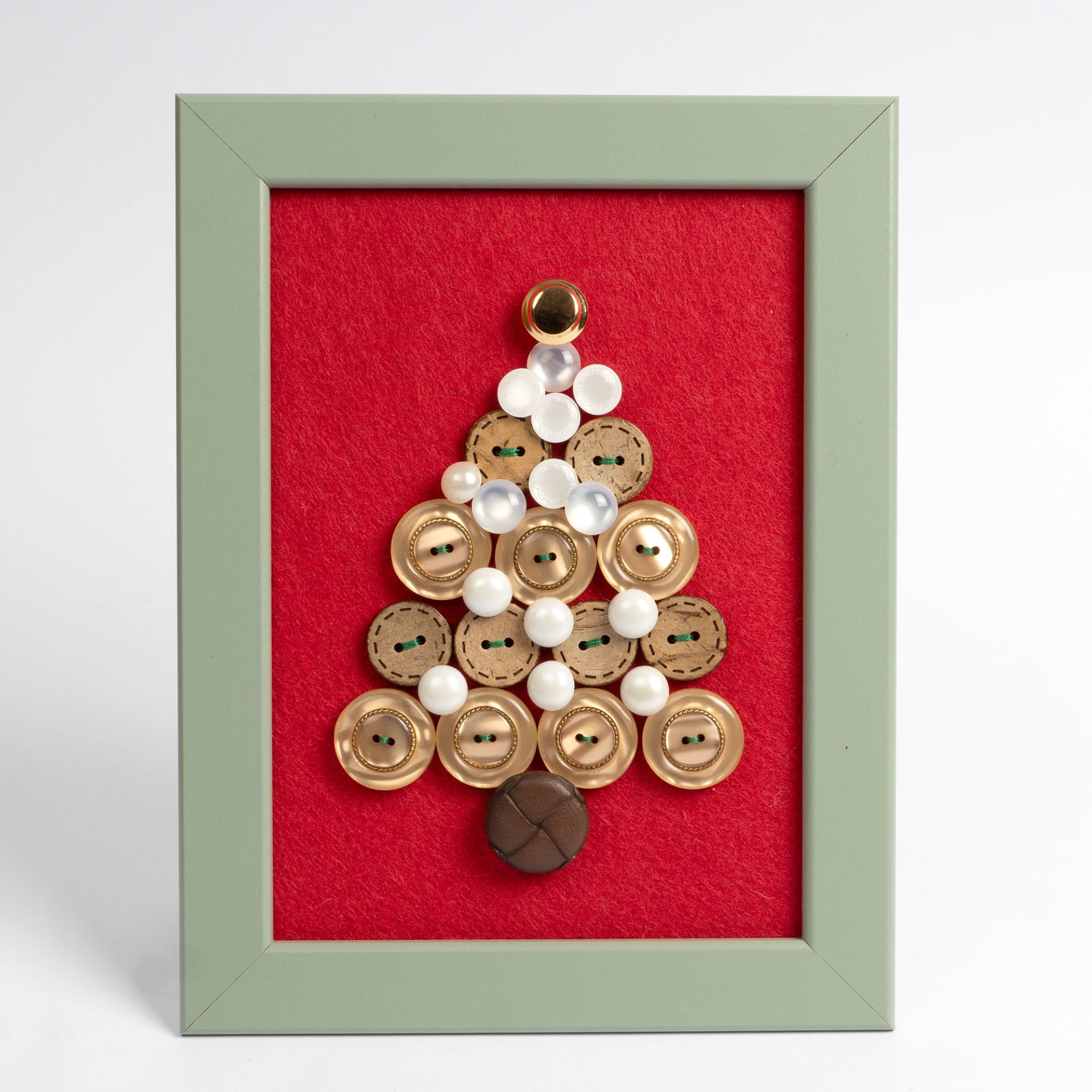 Altın Işıltılı Düğmeler Yılbaşı Ağacı