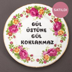 Gül Üstüne…